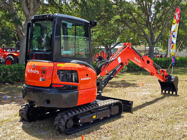 Image of Kubota KX033-4 equipment image 3