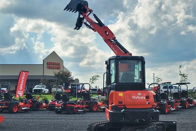 Image of Kubota KX033-4 equipment image 3