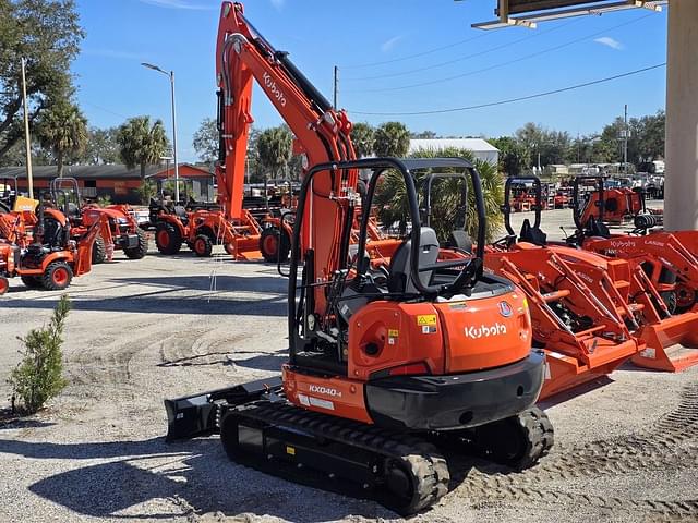 Image of Kubota KX040-4 equipment image 2