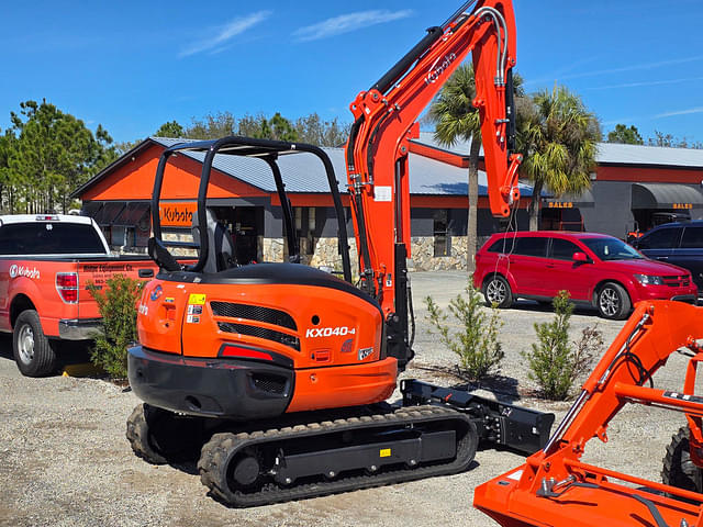 Image of Kubota KX040-4 equipment image 3