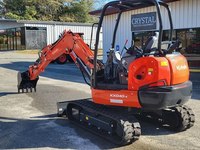 Image of Kubota KX040-4 equipment image 2