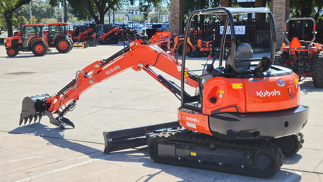 Image of Kubota KX040-4 equipment image 3