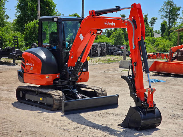 Image of Kubota KX040-4 equipment image 1