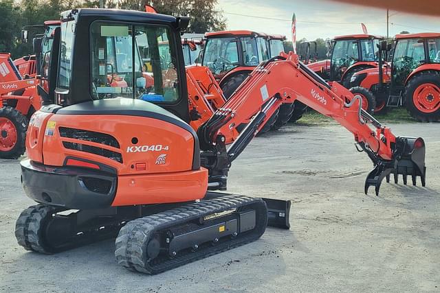 Image of Kubota KX040-4 equipment image 2