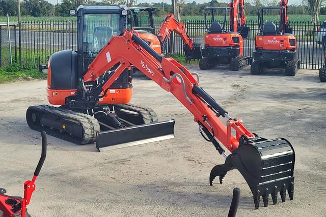 Image of Kubota KX040-4 equipment image 1