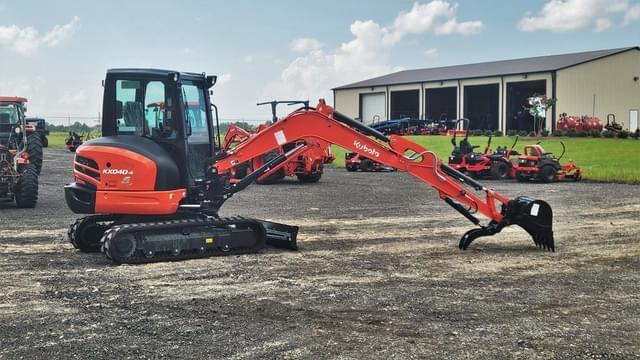 Image of Kubota KX040-4 equipment image 1