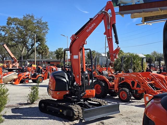 Image of Kubota KX040-4 equipment image 1