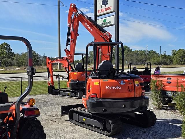 Image of Kubota KX040-4 equipment image 3