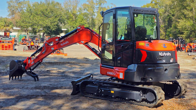 Image of Kubota KX057-5 equipment image 3