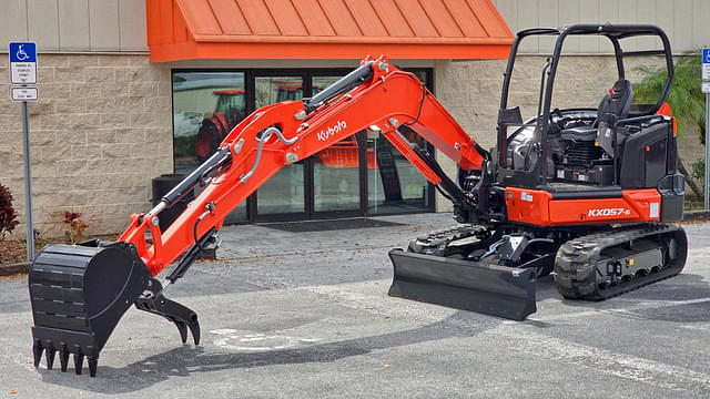 Image of Kubota KX057-5 equipment image 2