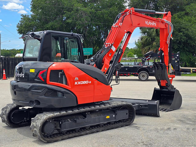 Image of Kubota KX080-5 equipment image 4