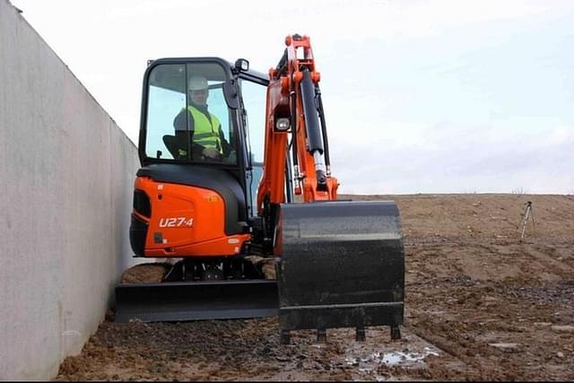 Image of Kubota KX018-4 equipment image 4