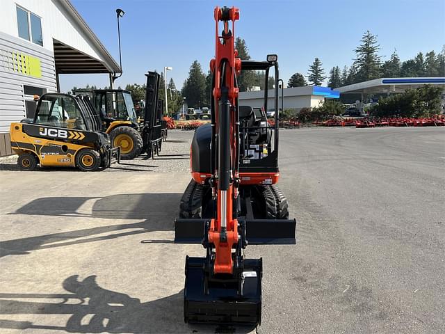 Image of Kubota KX030-4 equipment image 2