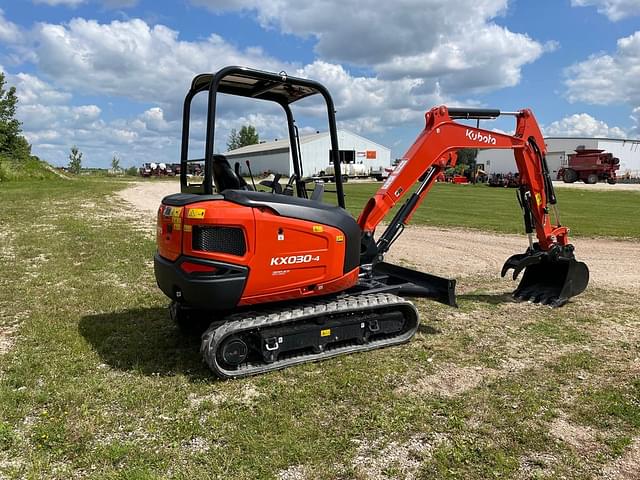 Image of Kubota KX030-4 equipment image 1