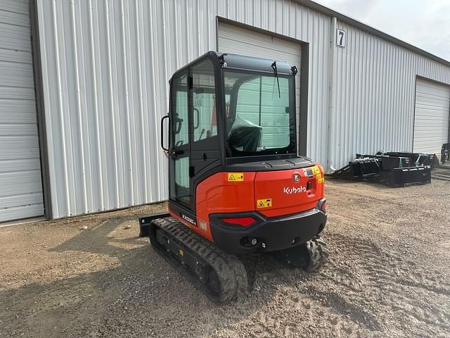 Image of Kubota KX030-4 equipment image 2