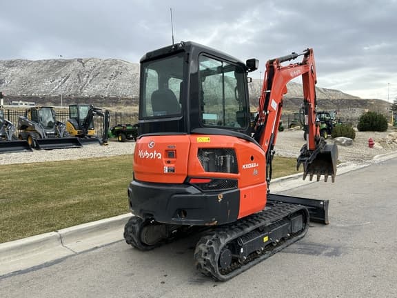 Image of Kubota KX033-4 equipment image 4