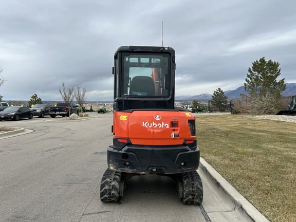 Image of Kubota KX033-4 equipment image 3