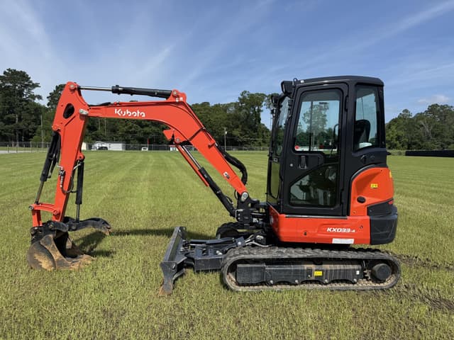 Image of Kubota KX033-4 equipment image 1
