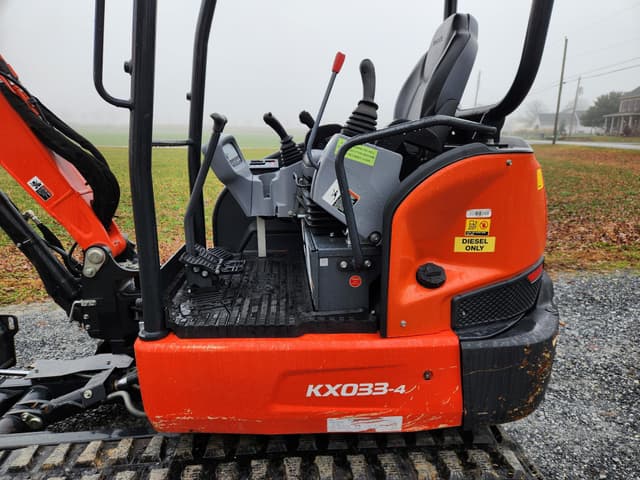 Image of Kubota KX033-4 equipment image 4