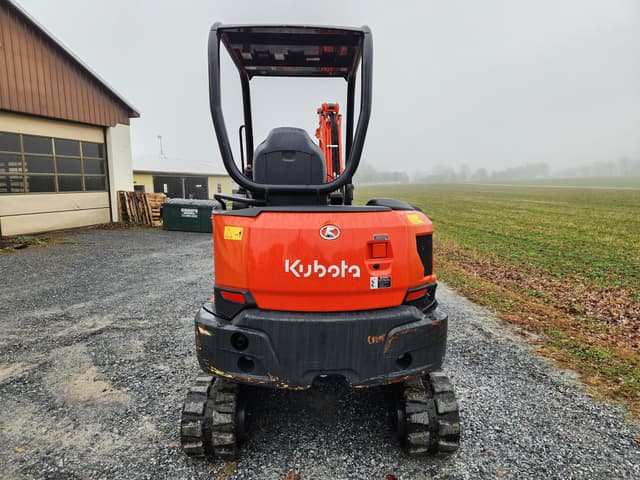 Image of Kubota KX033-4 equipment image 3