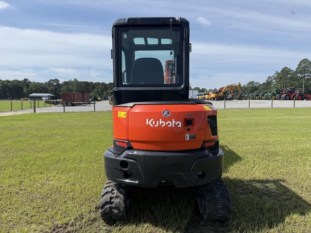 Image of Kubota KX033-4 equipment image 3