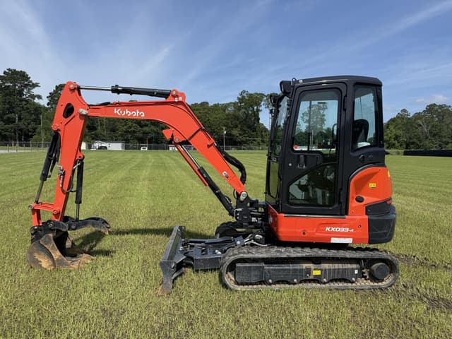 Image of Kubota KX033-4 equipment image 1
