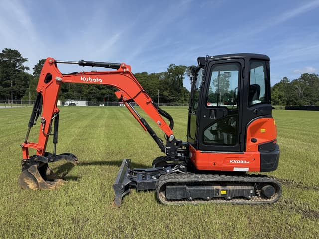 Image of Kubota KX033-4 equipment image 1