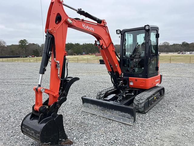 Image of Kubota KX033-4 equipment image 3