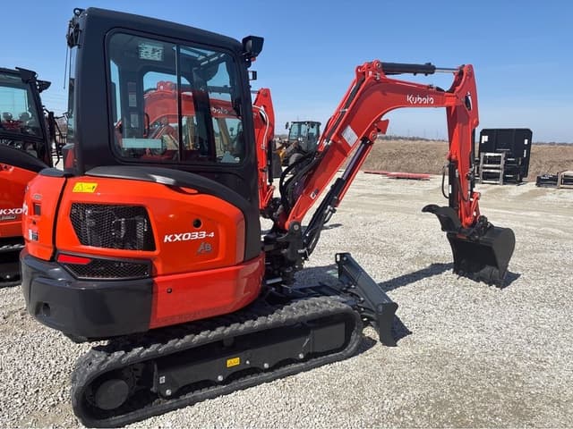 Image of Kubota KX033-4 equipment image 2