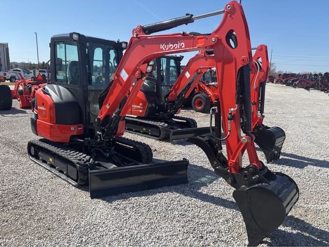 Image of Kubota KX033-4 equipment image 1
