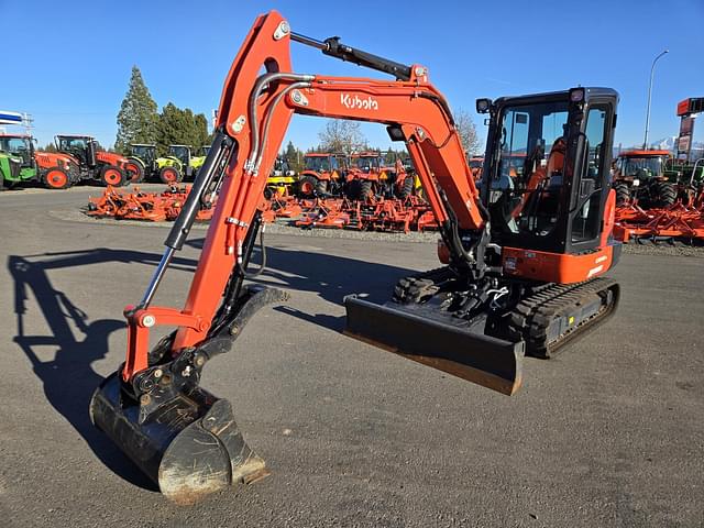 Image of Kubota KX040-4 equipment image 3