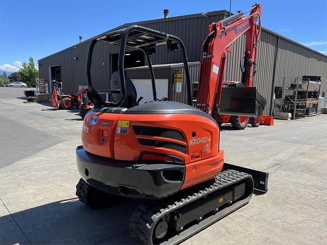 Image of Kubota KX040-4 equipment image 4