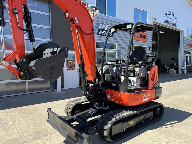 Image of Kubota KX040-4 equipment image 1