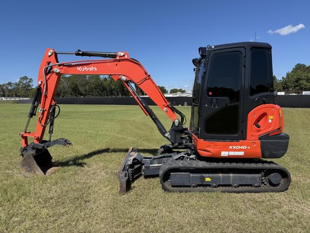 Image of Kubota KX040-4 equipment image 1