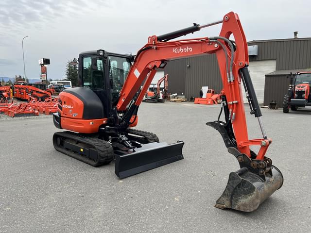 Image of Kubota KX040-4R3TP equipment image 3