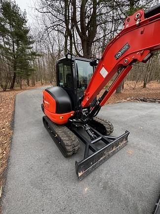 Image of Kubota KX040-4 equipment image 1