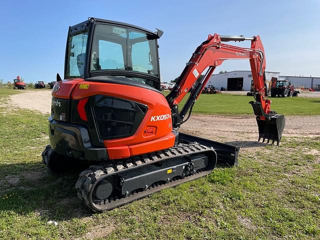 Image of Kubota KX057-5 equipment image 3