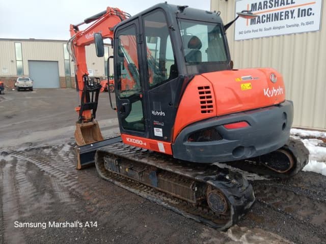 Image of Kubota KX080-4S2 equipment image 2