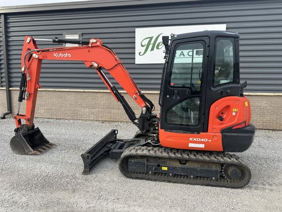 Image of Kubota KX040-4 equipment image 1