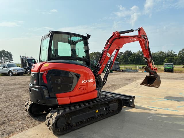 Image of Kubota KX057-5 equipment image 3