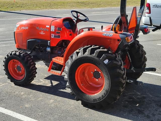 Image of Kubota L2501HST equipment image 4