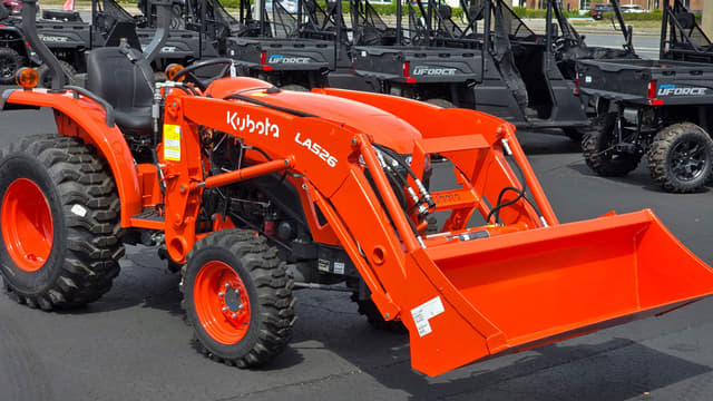 Image of Kubota L2502DT equipment image 1