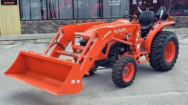 Image of Kubota L2502DT equipment image 1