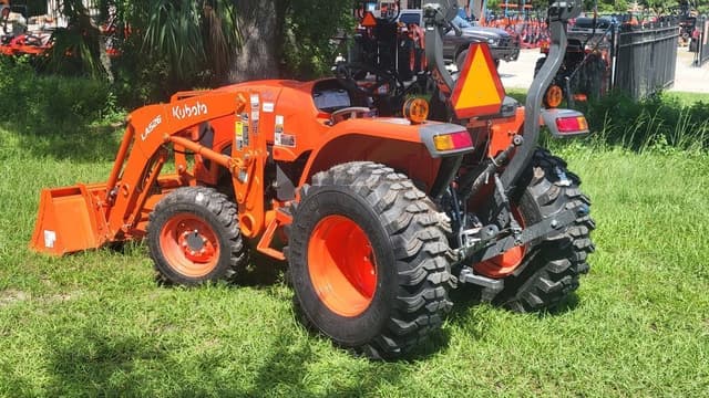 Image of Kubota L2502 equipment image 3