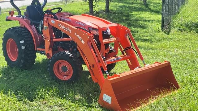 Image of Kubota L2502DT equipment image 1