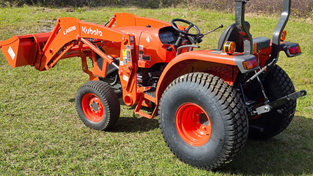 Image of Kubota L2502HST equipment image 3