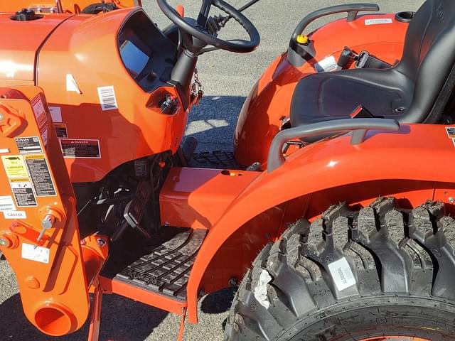 Image of Kubota L2502HST equipment image 4