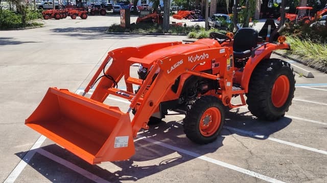 Image of Kubota L2502HST equipment image 3