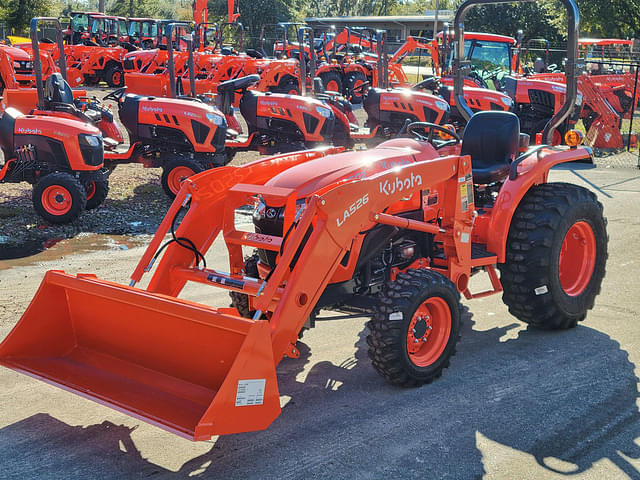 Image of Kubota L2502HST equipment image 2