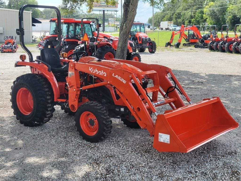 2024 Kubota L3302 Image